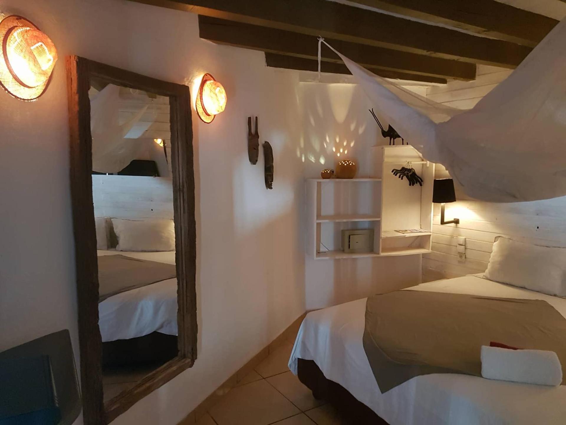 Hotel Restaurant La Ribaudiere Antananarivo Room photo